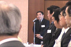 総会の模様