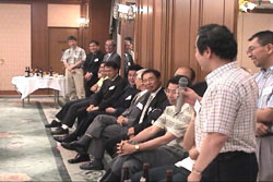 閉会挨拶